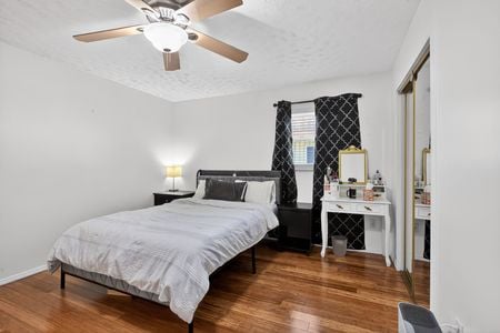 36_4536_Simmons_Rd_Orlando_FL_32812_USA-Bedroom-IMG_0558_59_60
