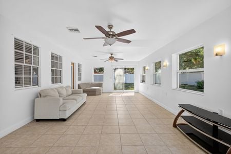 53_4536_Simmons_Rd_Orlando_FL_32812_USA-Others-IMG_0627_8_9