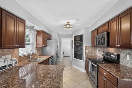 19_520_Astria_St-Kitchen-8524