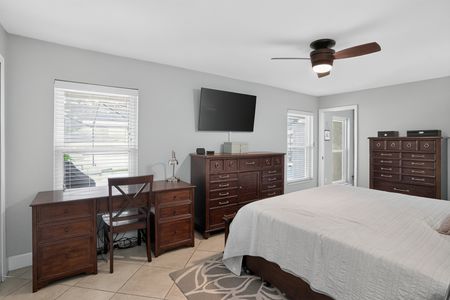 23_520_Astria_St-Bedroom-8539