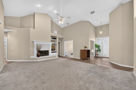 06_804_Rosemist_Ct-Living_room-0027
