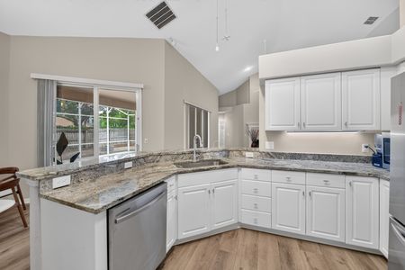 12_804_Rosemist_Ct-Kitchen-0048