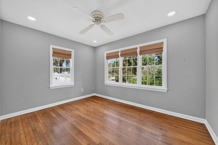18_2732_Newark_Way-Bedroom-0472