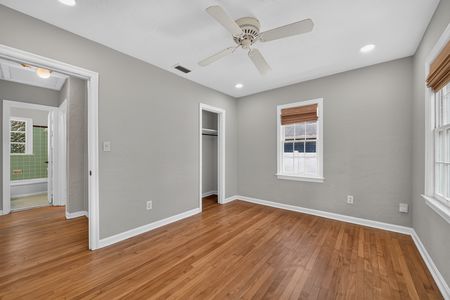 21_2732_Newark_Way-Bedroom-0478