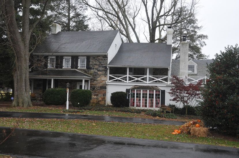 Top-rated realtor services in Anne Arundel County, MD - KNHome Group team at work