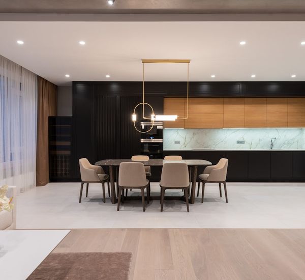 Professional realtor services in Perry Hall, MD helping clients buy and sell homes near me.