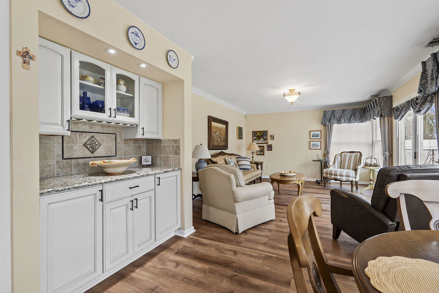 24-Breakfast and Family 1B