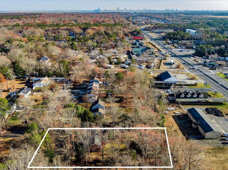 34-Side Right 1 with Outline