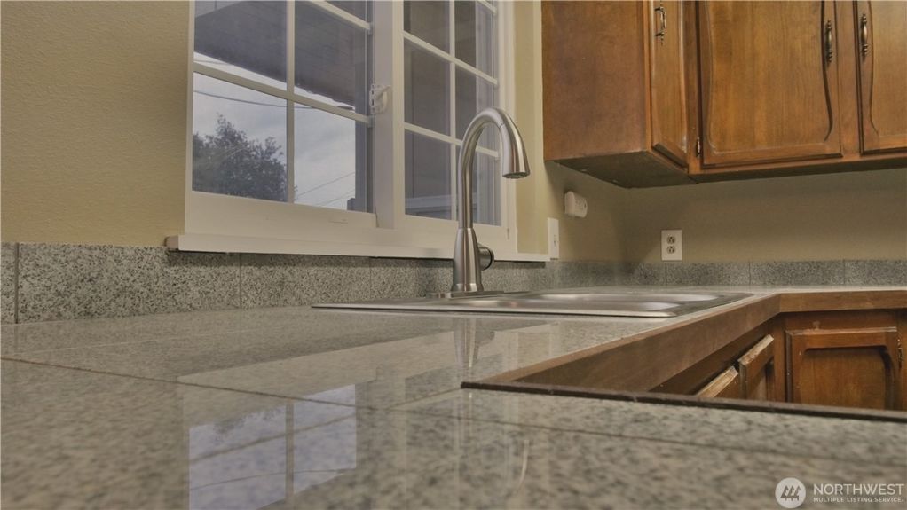 317D9155-0493-499C-9508-B0572E7DC2AE