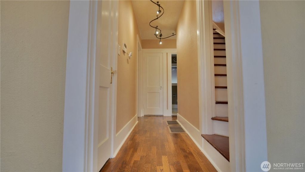 4EE628E1-E54C-4B95-8AF2-04978078F42D