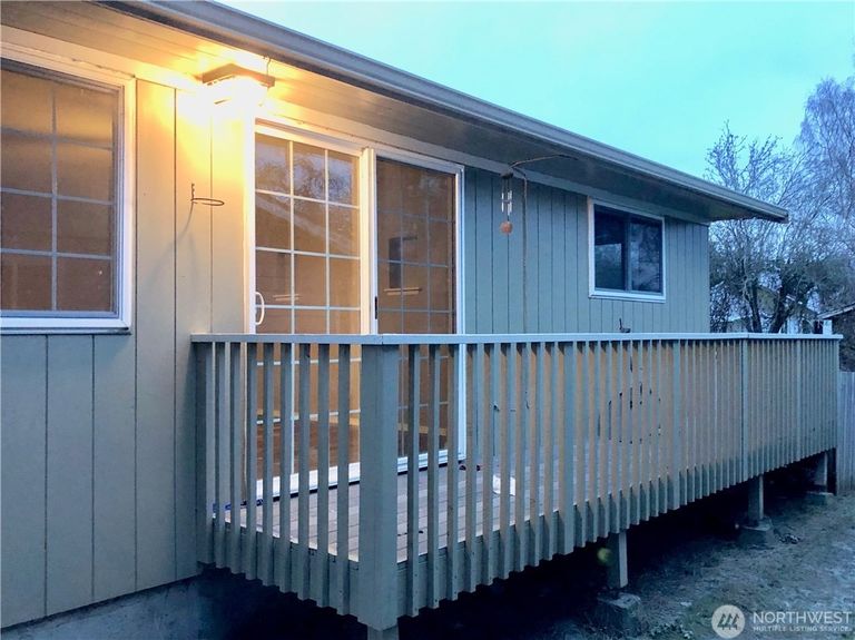 5C44BFC8-4B69-435C-910D-04D0CD013E9A