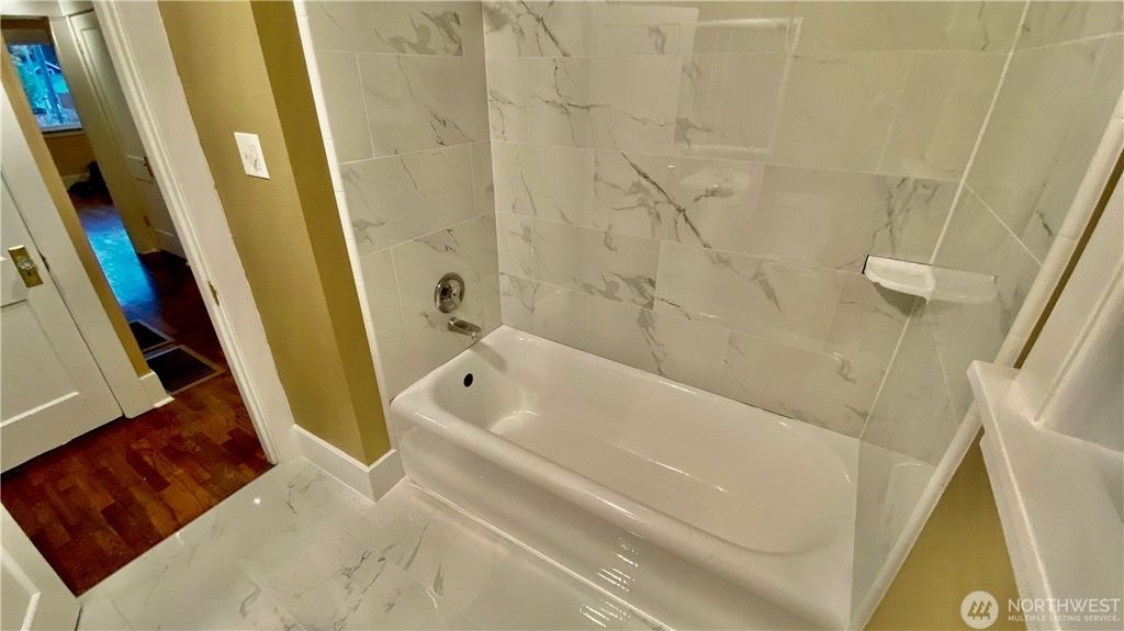 71C75E52-56BA-4BE9-AE77-DA31EE05508B