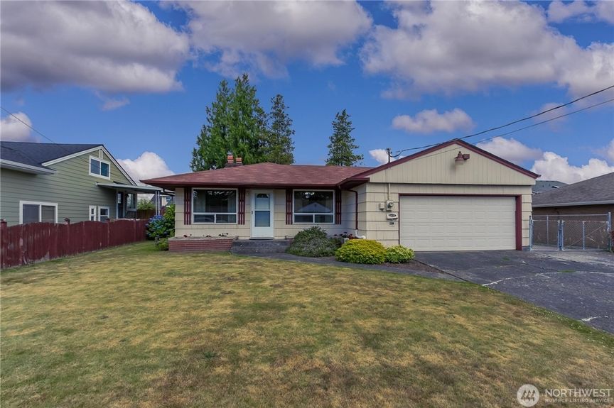 742C04F4-0ACF-4EDC-8CCC-83BAE03565B1