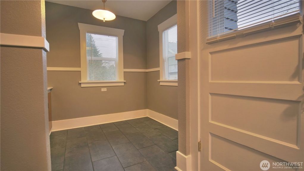 86384EE0-2F1E-433C-A822-81704C4171FB