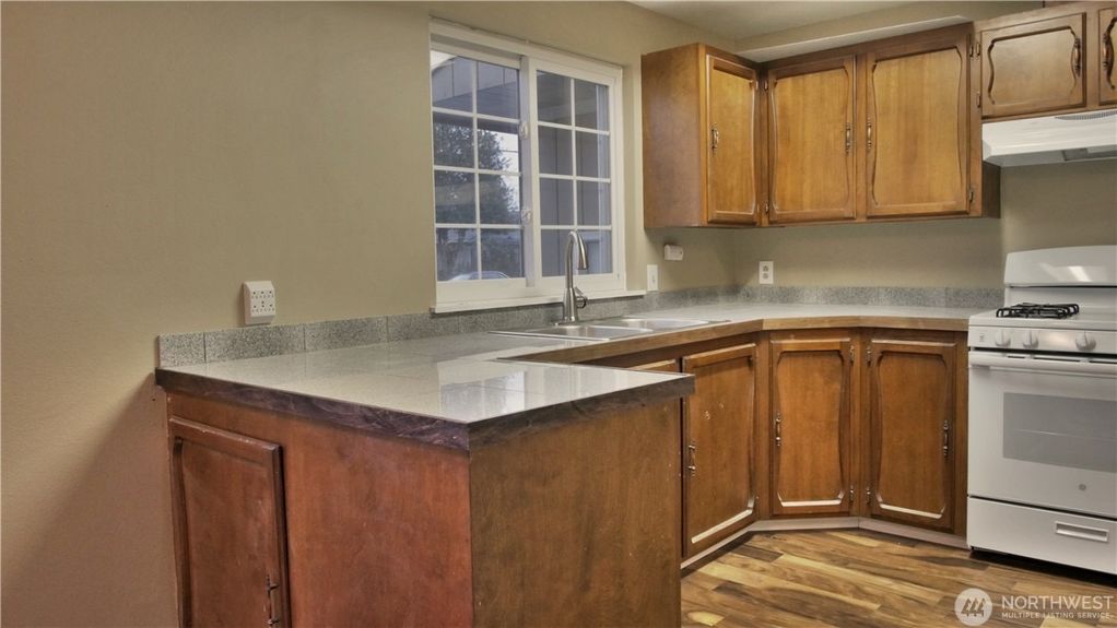 A98E57FE-ECFF-4BEA-A22A-F93CF98FF4E5