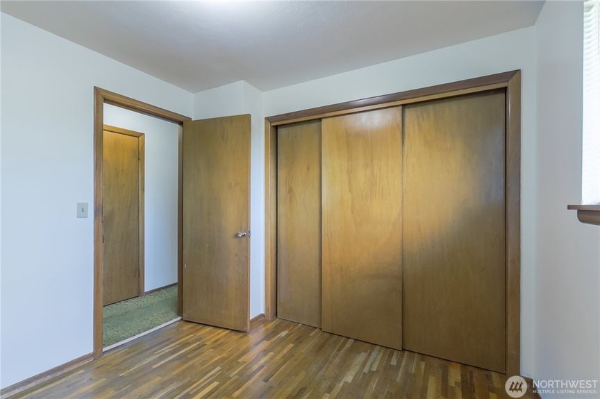 B23E00ED-DE6C-4806-BDEC-794A86D74F77