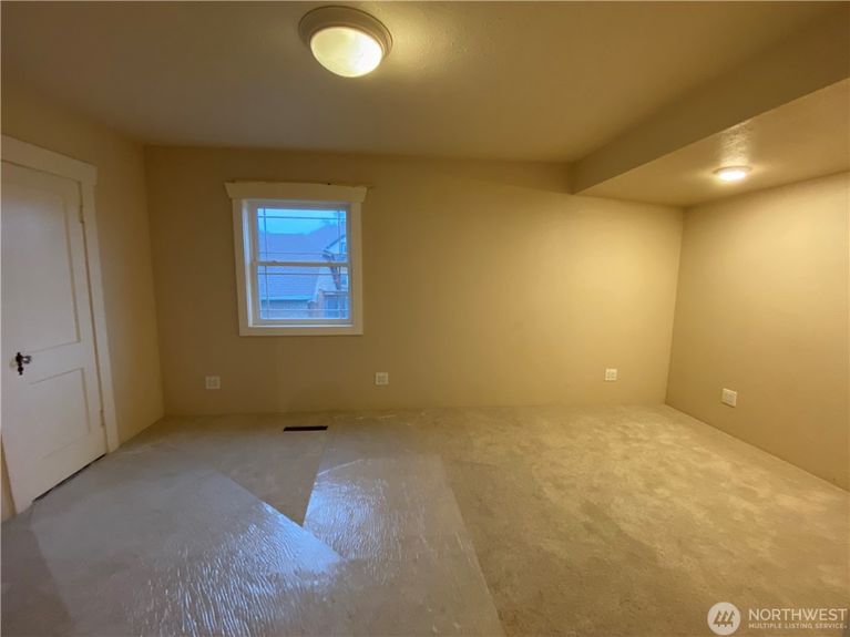 F98A3B29-F0FE-4705-AE8A-9224F4872B3E