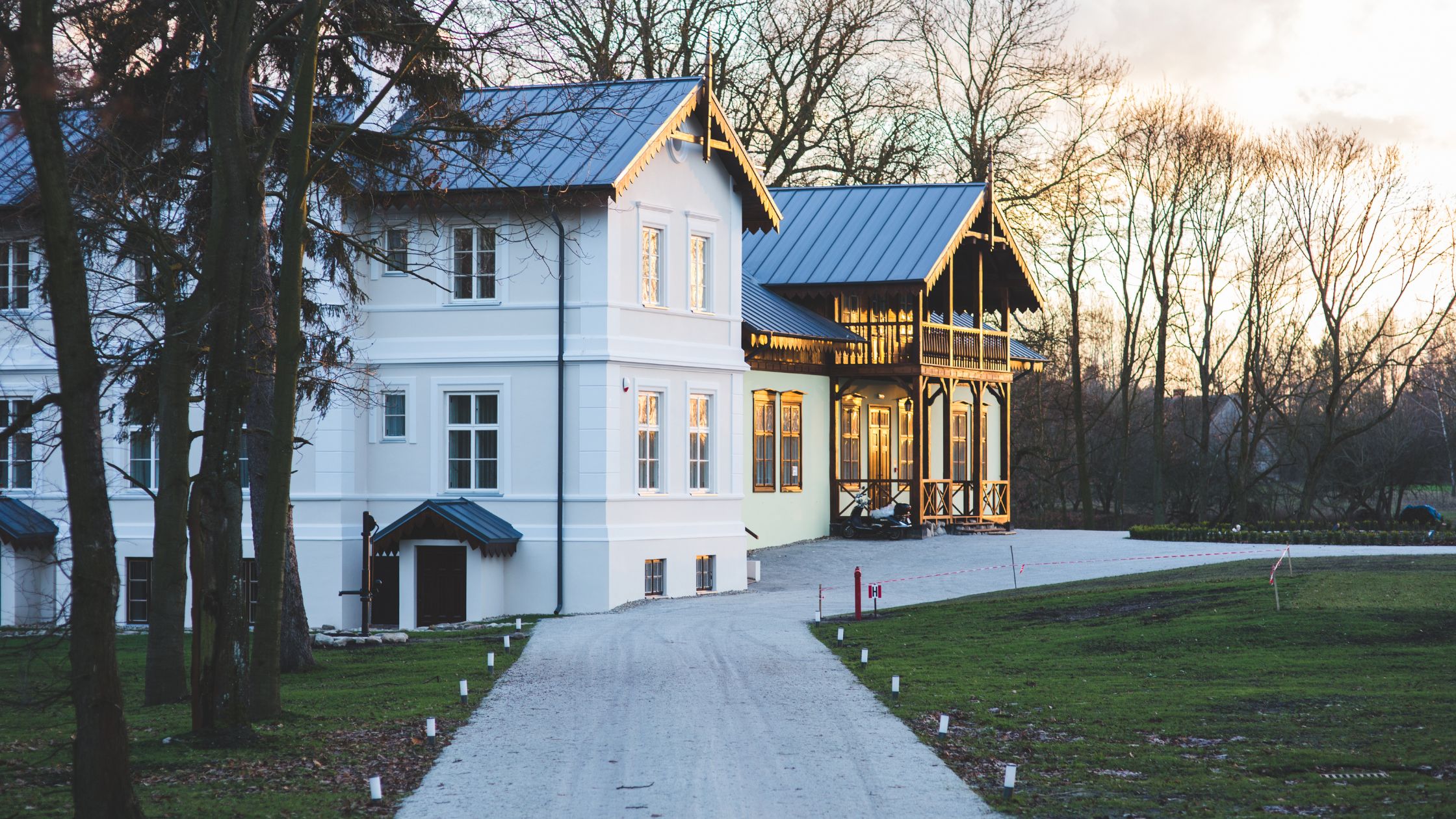 Why It's Important To Work With A Realtor