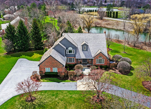 1350 Bridgewater Ln, Long Grove – Pic (1)