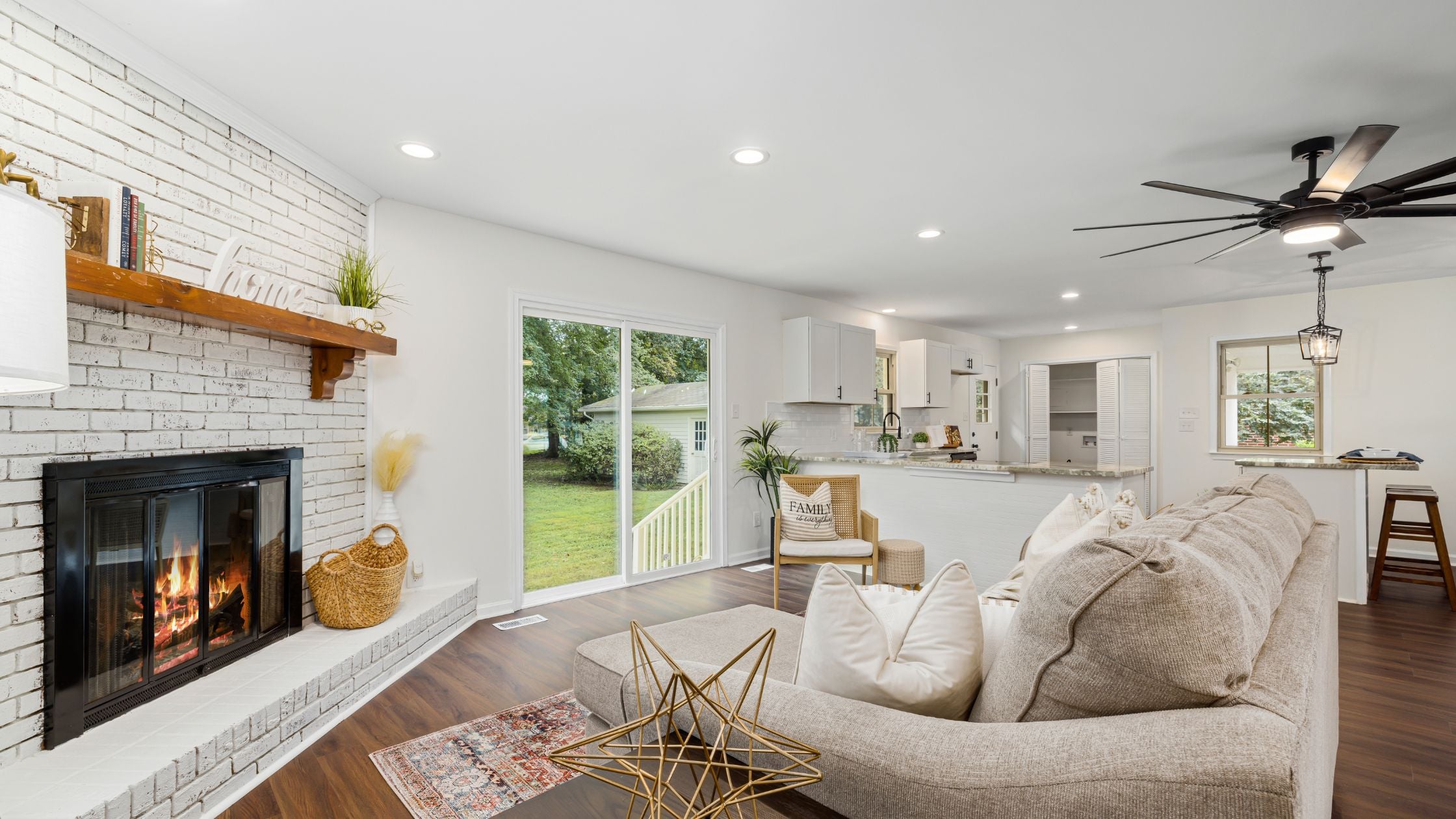 Discover the Charm of Hawthorn Woods, Lake Zurich, &hellip;