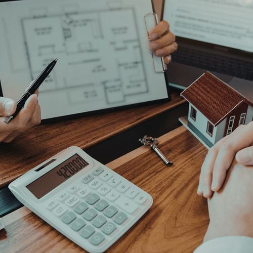 How to Choose the Right Real Estate Agent in the Chicago Suburbs