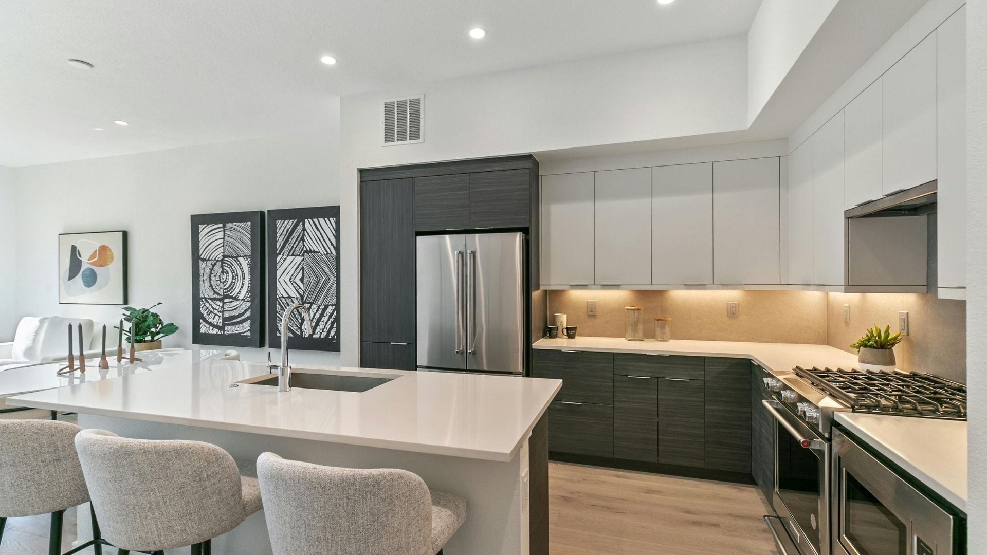 Lake Forest Real Estate Trends: What High-End Buyers &hellip;