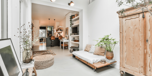 Luxury Home Staging That Attracts Chicago Suburban Buyers