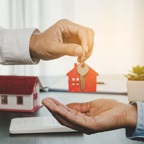 Lake Bluff Home Sellers Guide: Pricing and Marketing Tips