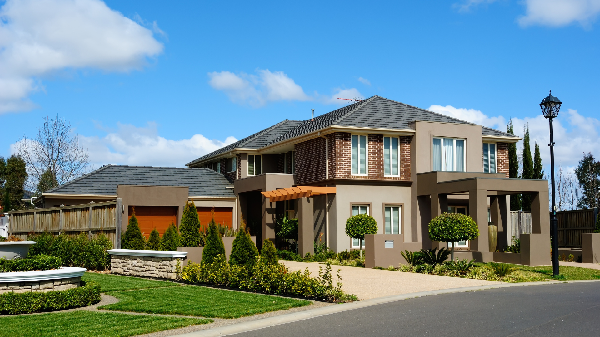 Luxury Land & Custom Home Lots in Mundelein