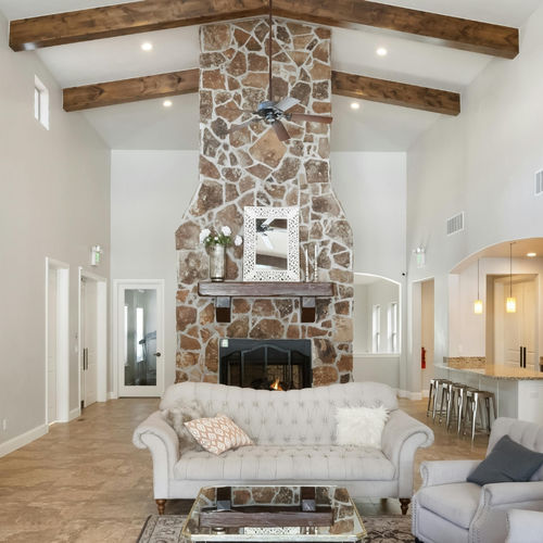 Selling a Home in Lake Zurich IL: How to Get Multiple Offers