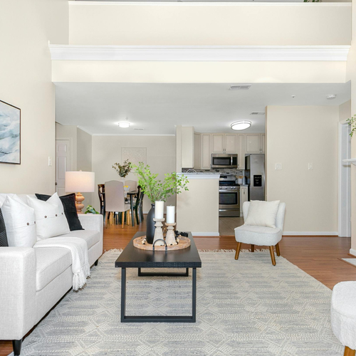 Living in Lake Zurich, Illinois: Community Events & Lake Life