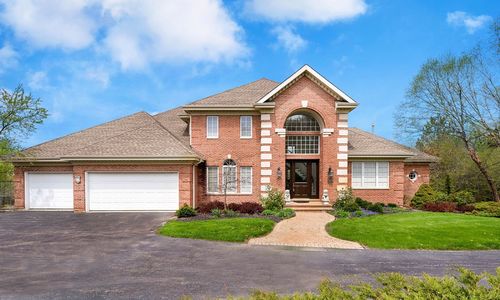 Why Buffalo Grove Continues to Attract Mov&hellip;