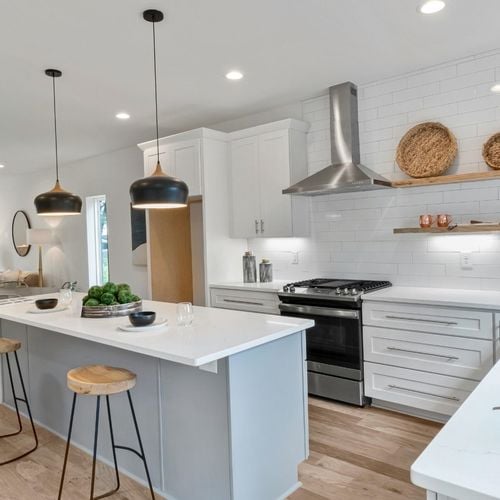 Wilmette vs Winnetka IL: Comparing Two Luxury Suburbs