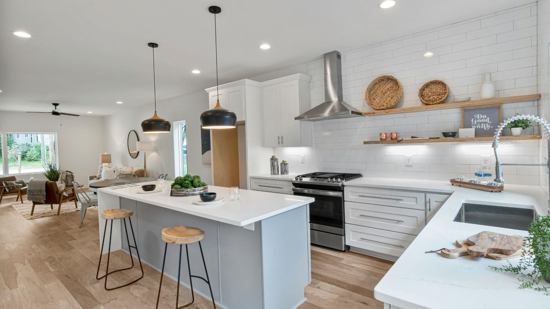 Wilmette vs Winnetka IL: Comparing Two Luxury Suburbs