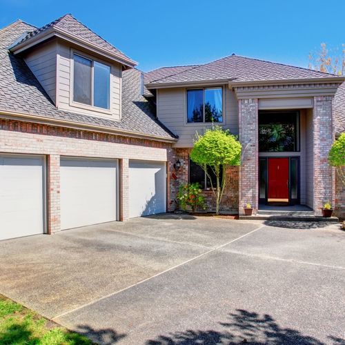 From City to Suburbs: What Chicago Buyers Need to Know Before Moving to Lake Zurich, IL