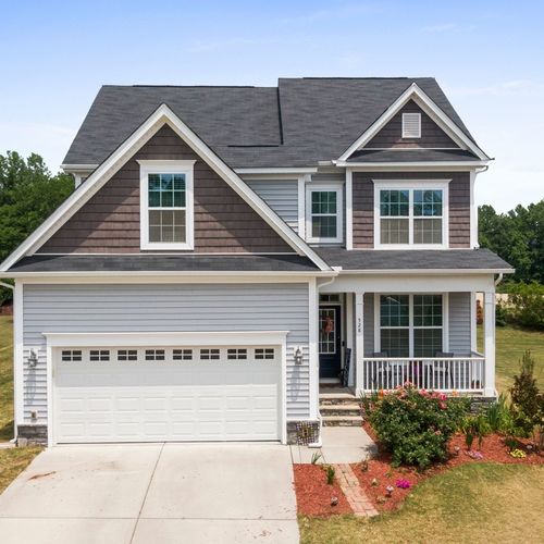 The Psychology of Luxury: Why Some Homes Instantly Captivate Buyers