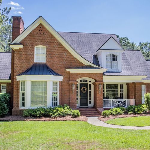 Should I Move Out Before Listing or Stay in My Home While Selling in Round Lake?