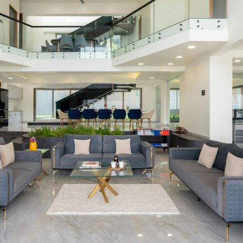 A Tale of Two Counties: A Deep Dive into the Lake and Cook County Luxury Real Estate Markets