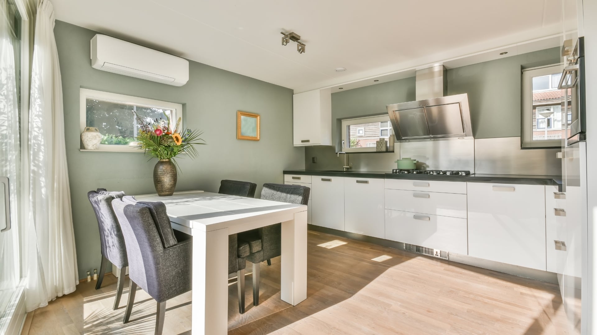 How to Market a High-End Property in Long &hellip;