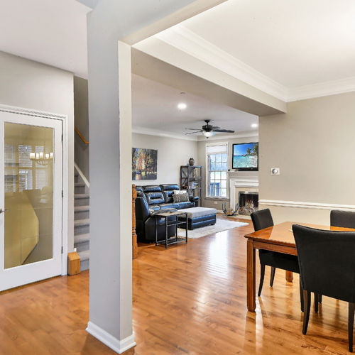 Acorn Acres Hawthorn Woods: Larger Lots and Unique Homes