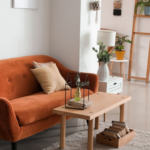 Custom vs Production Homes in Hawthorn Woods: What Buyers Should Know