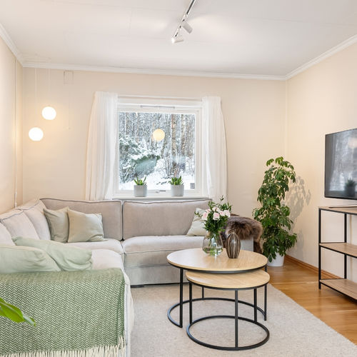 Forest Lake Lake Zurich: Homes and Community Overview