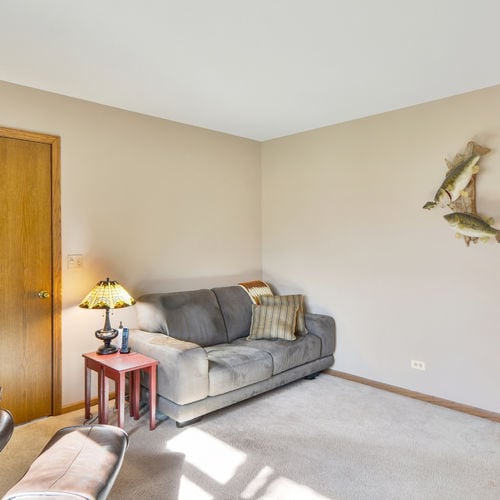 Hawthorn Woods Subdivision Comparison: Where Should You Buy?