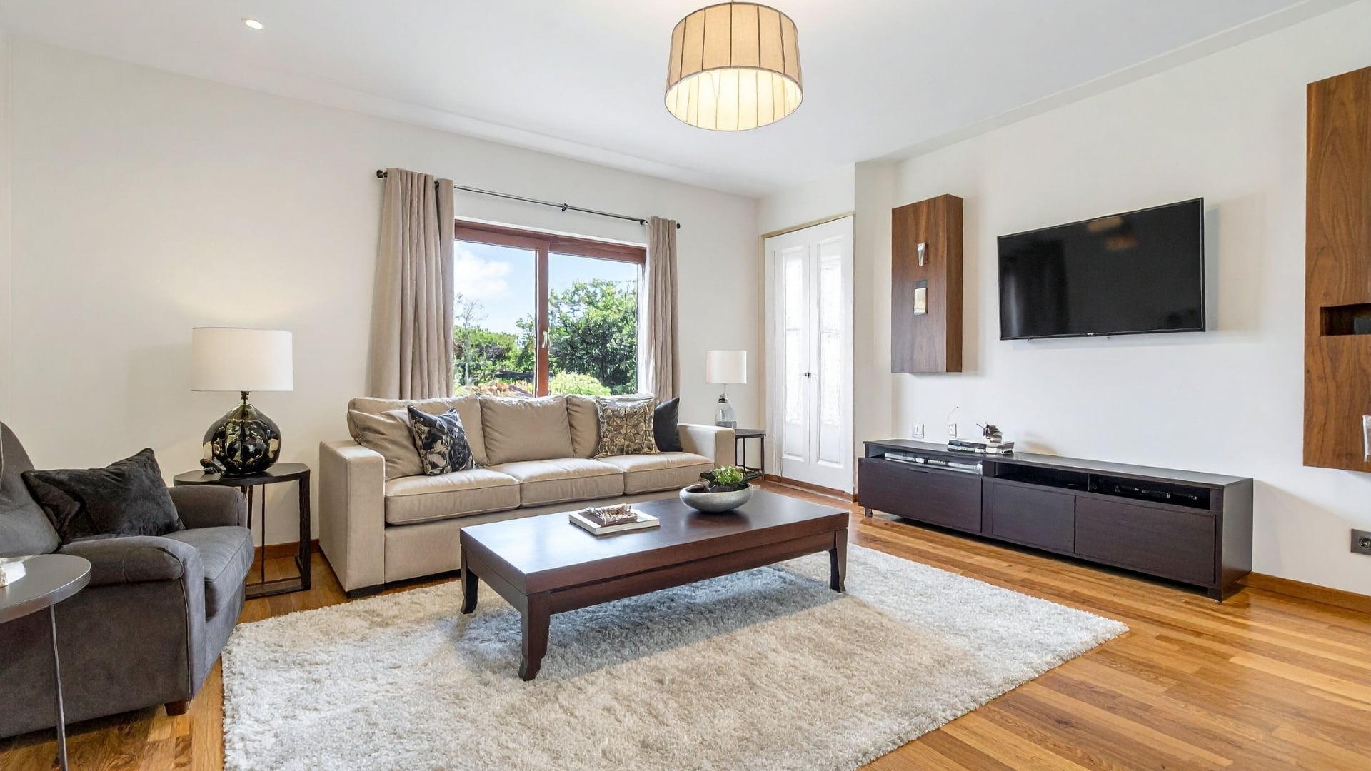 How to Market a Luxury Property in Kildeer