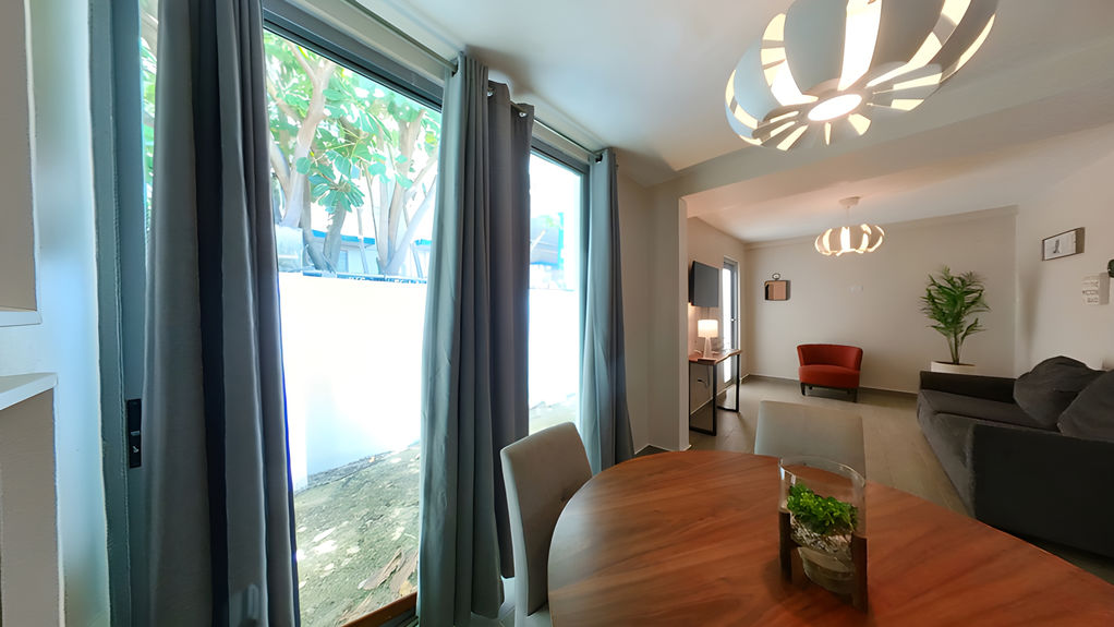 97bb705e-f9eb-4d72-85a5-0f9c7873db00