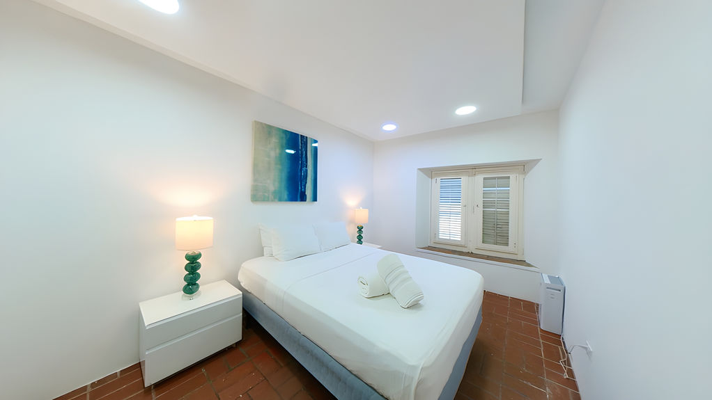 b87b3de8-01d9-4841-9ebb-3f0805a8d004