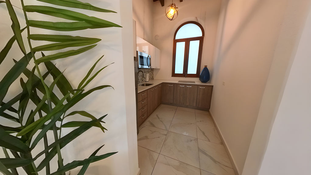 d81ed0b0-209b-485b-bc01-685bdb2b93c2