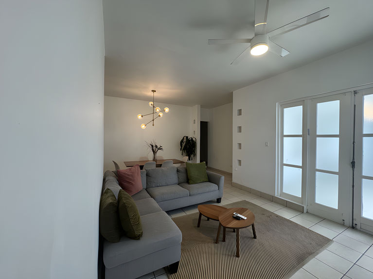 b778d3c3-21c3-4140-a1f1-8b8fdbe92442