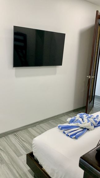 e3bb898c-3809-491a-8dc8-318009d26abb