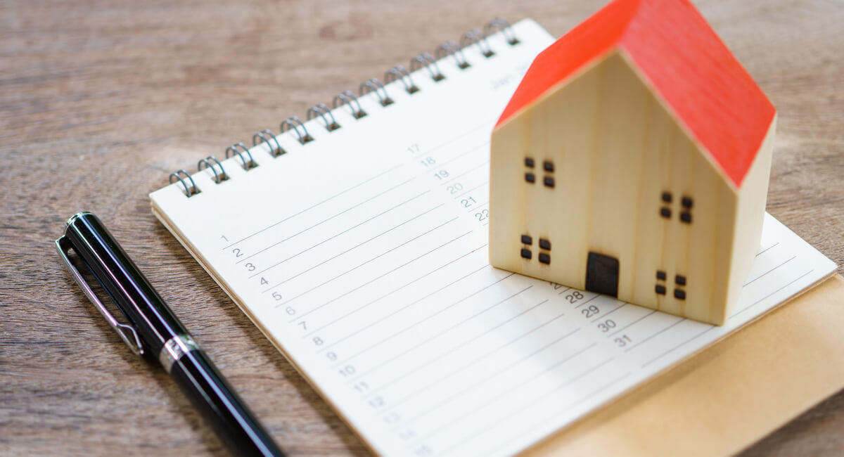 How to Choose Between Renting and Buying in 2025